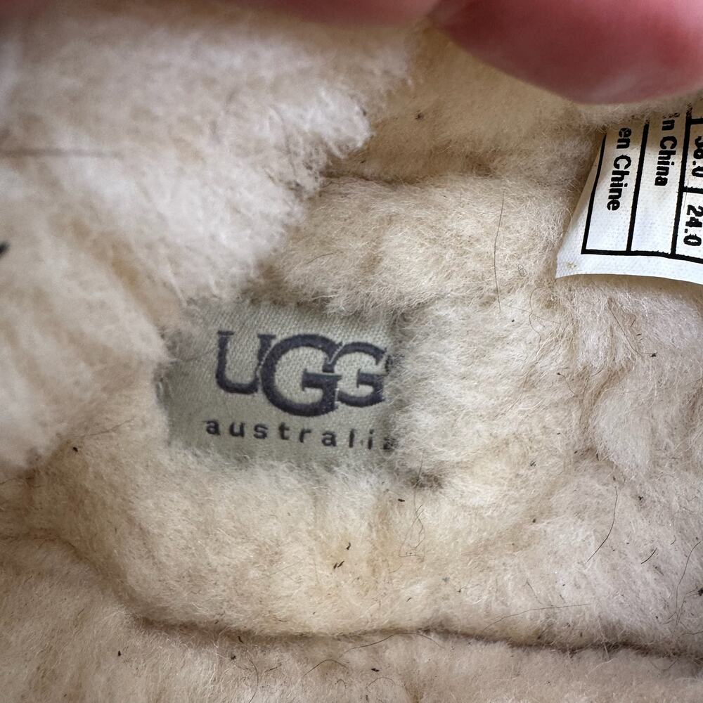 UGG DAKOTA 78 Shearling Slippers - Picture 8 of 9